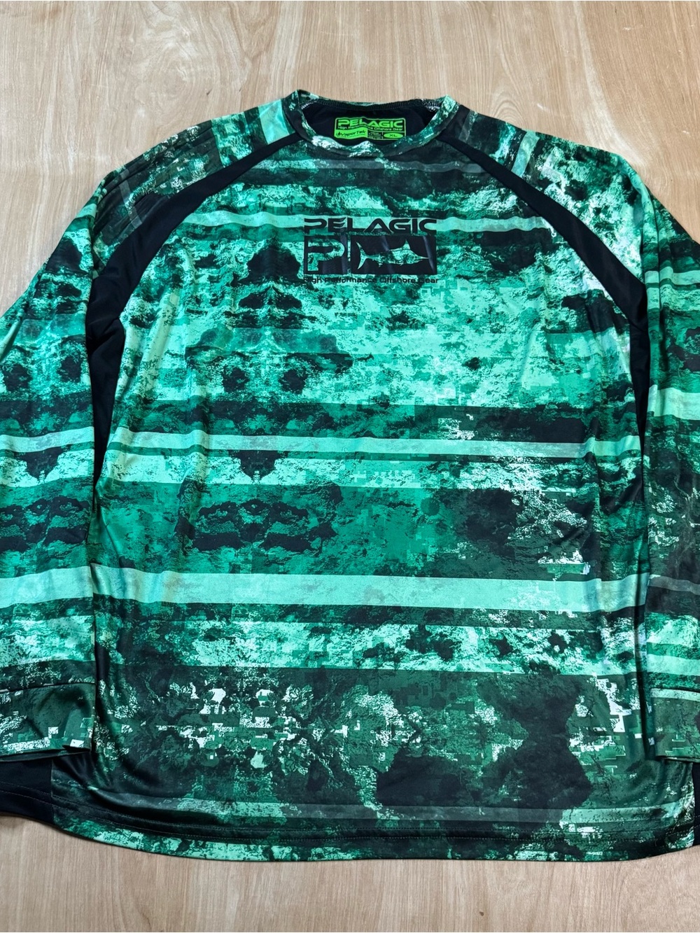 PELAGIC VaporTek Mens Green Camo Long Sleeve Lightweight Fishing Shirt XL Poly